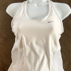 Nike Dry Fit Fitted Tank Sz S (4-6)